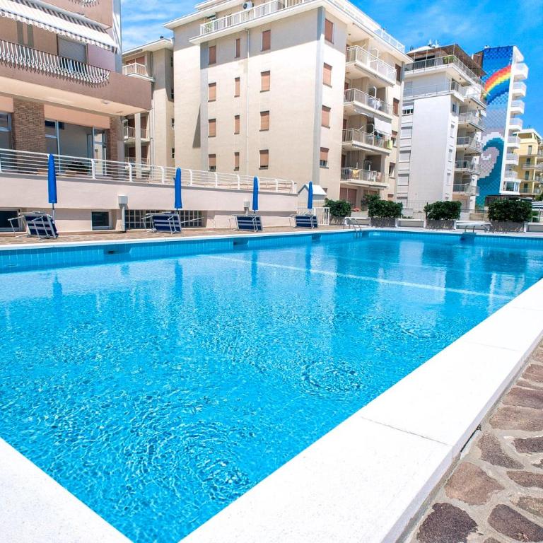 Sea view apartment with swimming pool - Appartamento - 24