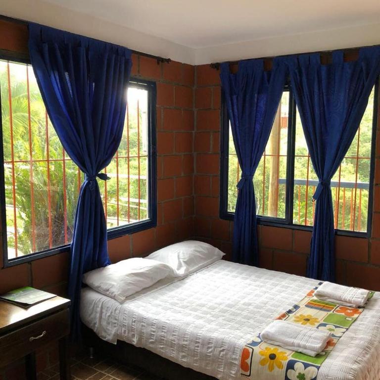 Hospedaje Ecoturístico Villa Carolina - Apartamento con vistas a las montañas - 1
