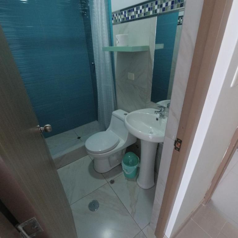 Fragata Camaná - Family Room with Private Bathroom - 23