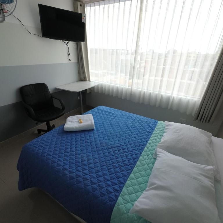 Fragata Camaná - Family Room with Private Bathroom - 24