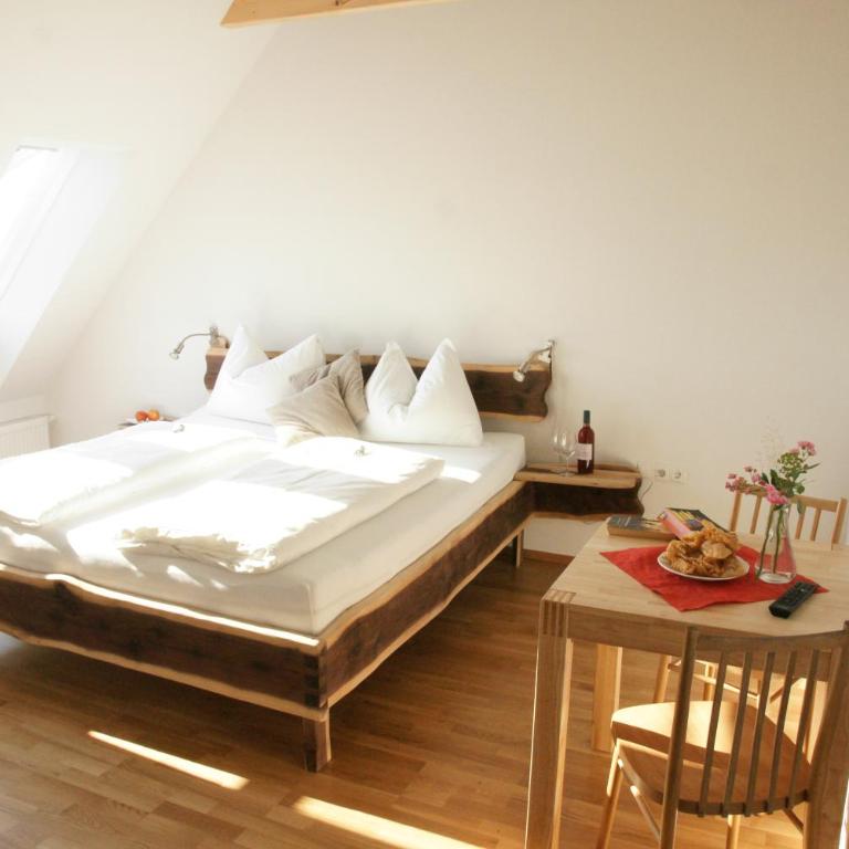 Samenkönig Pschait Handels GmbH - Doppelzimmer - 4