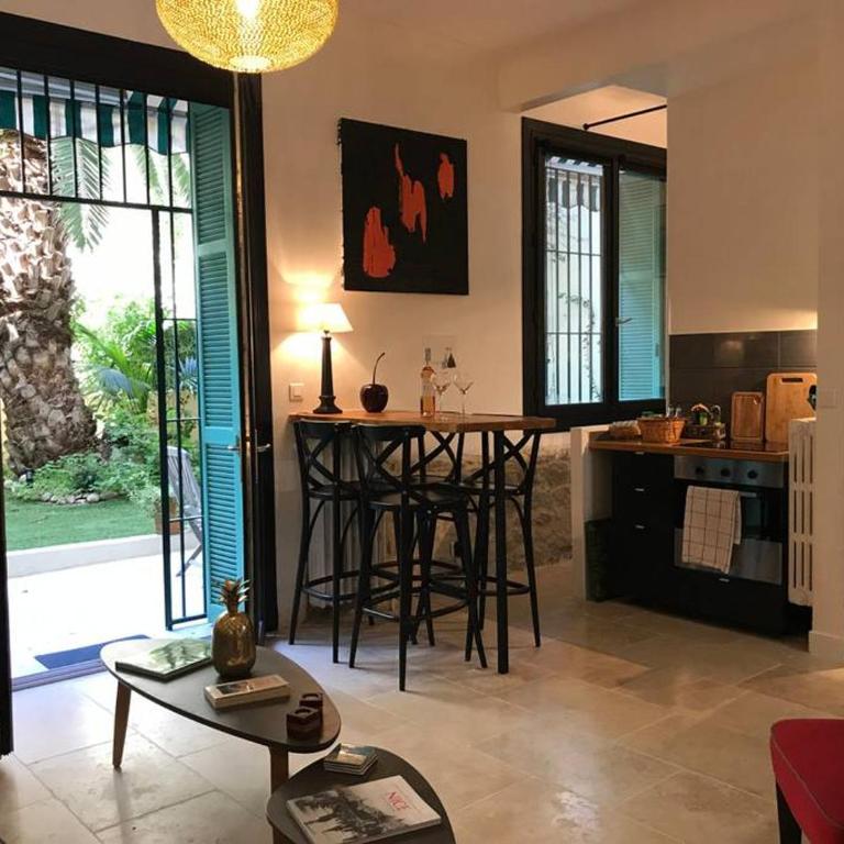 Homelivia, Luxueux Appartement avec Jardin privé - Appartement - Vue sur Jardin - 19