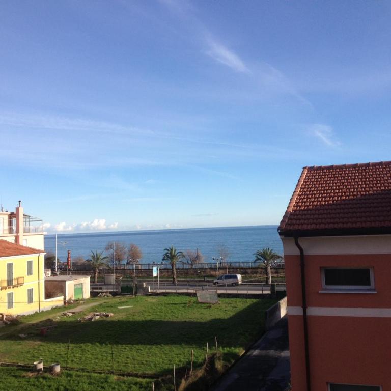 Casa Vacanza Shanaia - Appartamento con Vista Mare - 3