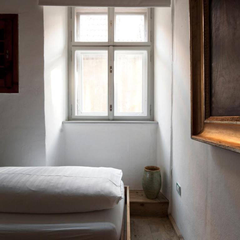 Residence Fink Central Apartments - Five-Bedroom Apartment - 9
