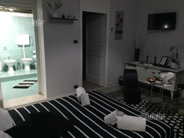 Alba Camere - Suite King con Vasca Idromassaggio - 10