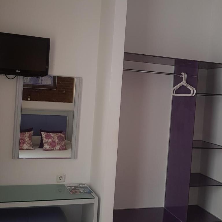 Hotel y Apartamentos Doña Lola - Habitación Doble - 6