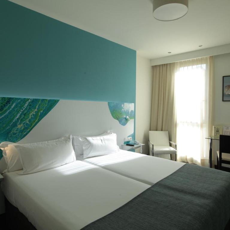 Hotel Concordia Barcelona - Comfort Double or Twin Room - 9