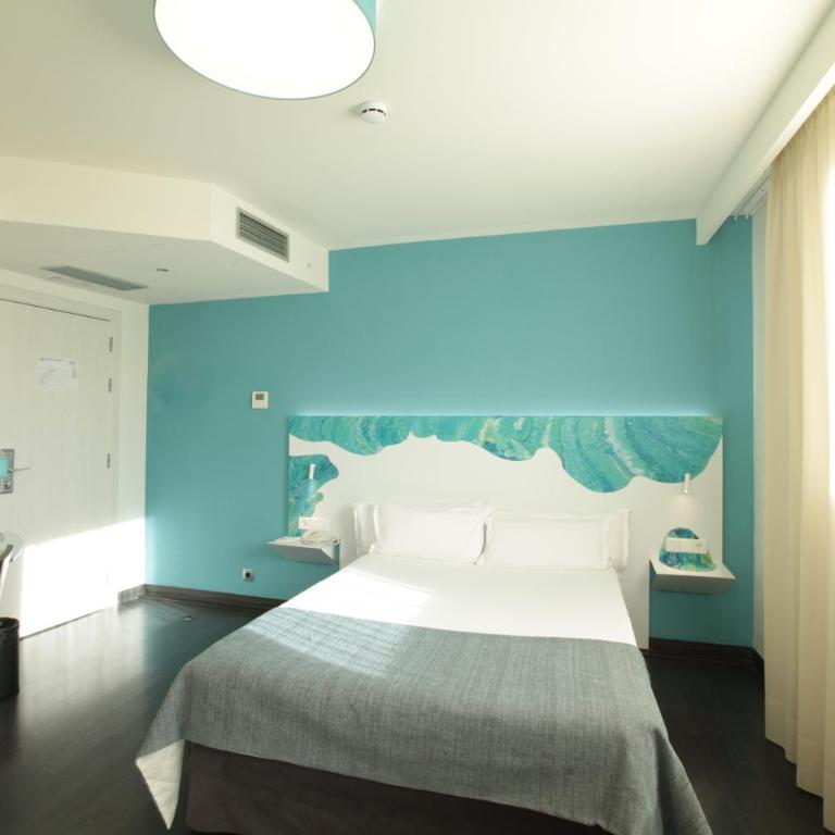 Hotel Concordia Barcelona - Basic Double Room - 6
