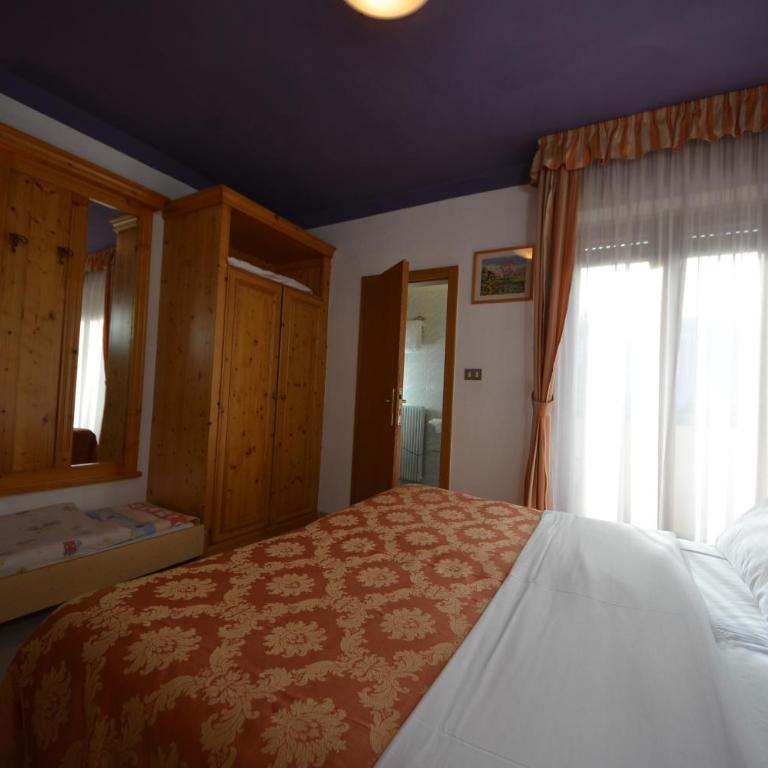 Family Hotel Primavera - Camera Matrimoniale con Balcone - 1