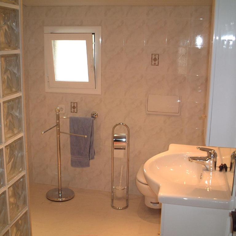 Casa Sol - Two-Bedroom House - 12