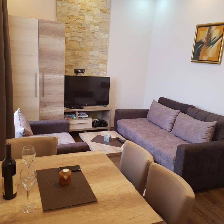 Apartment M1 MEGI, Milmari Resort - Apartment with Mountain View - 3