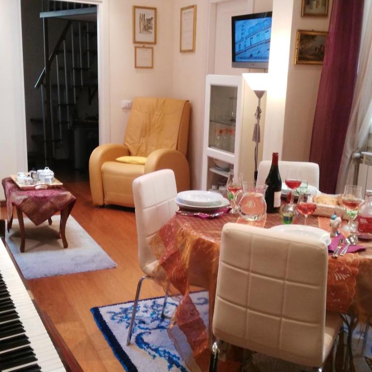 Sunflower Firenze Centro - Apartment - 1
