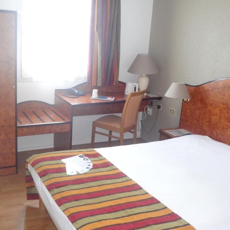 Logis Hôtel & Restaurant & Bar LE COTTAGE - Chambre Double - 11