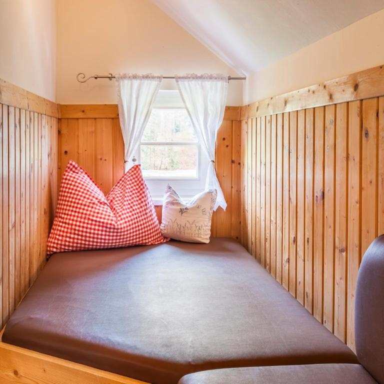 Wohlfühlbauernhof Bambichlhof - Two Bedroom-Apartment with Mountain View - 8