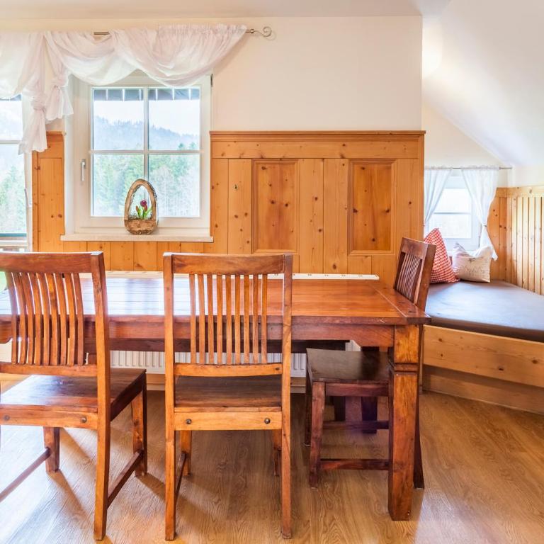 Wohlfühlbauernhof Bambichlhof - Two Bedroom-Apartment with Mountain View - 10
