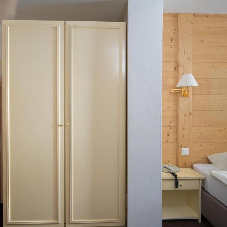 Hotel La Prairie - Chambre Standard Nord sans Balcon - 4