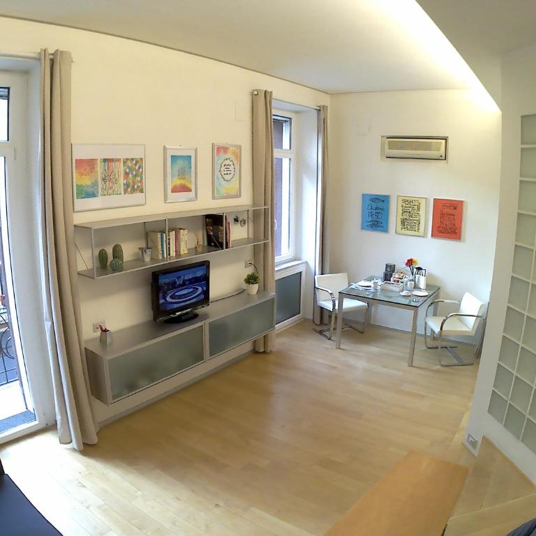 4AC Apartment - Appartamento con Balcone - 2