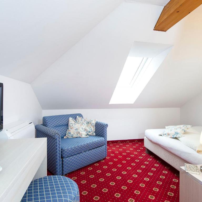 Seehotel Astoria - Kleines Einzelzimmer – Mansarde mit Dachfenster - 1