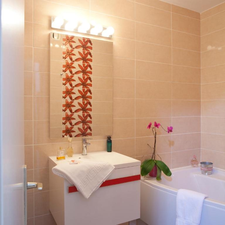 Hôtel Brun - Chambre Double avec Baignoire - 2