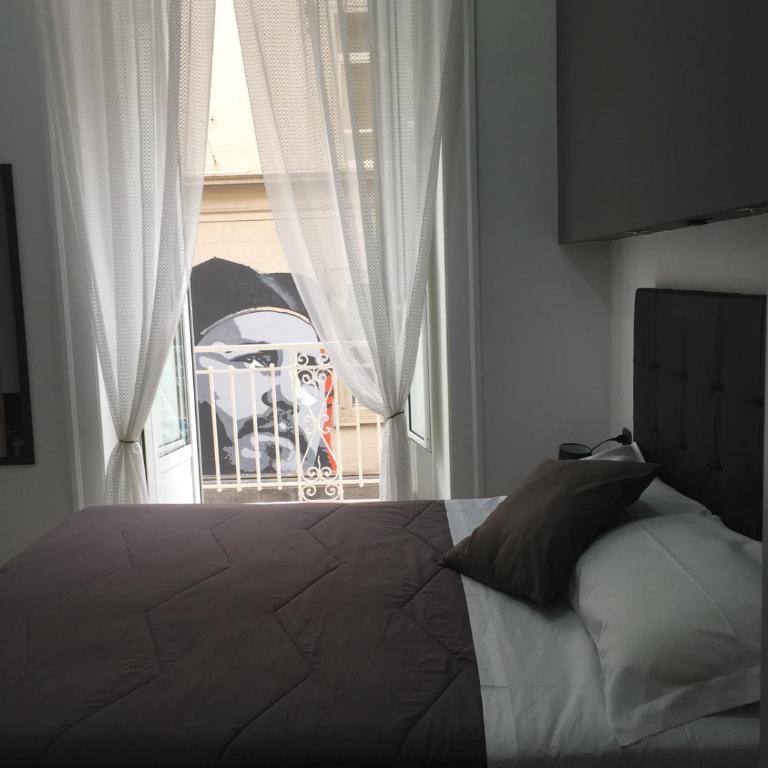 MB95 - Mezzocannone Luxurious Bed&Breakfast - Double Room with Balcony - 15