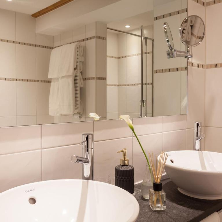 Hotel Walliserhof Zermatt - Traditionelles Doppelzimmer - 7