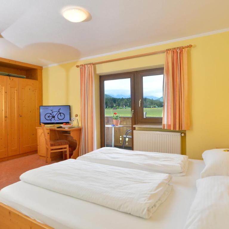 Pension und Apartments Landhaus Marie - Doppelzimmer mit Balkon - 1