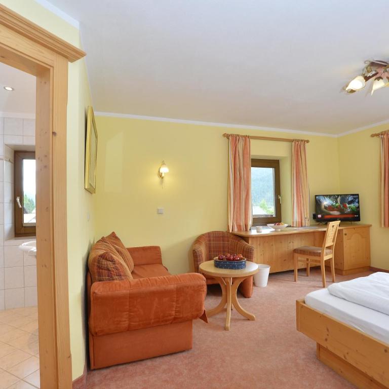 Pension und Apartments Landhaus Marie - Comfort Doppelzimmer mit Balkon - 1