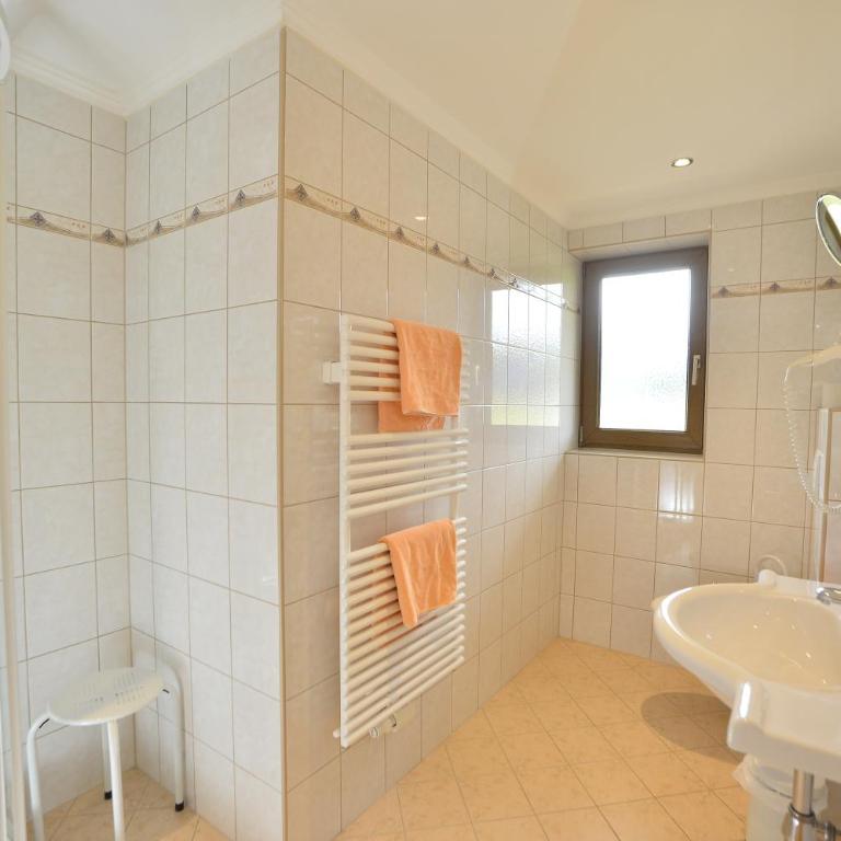 Pension und Apartments Landhaus Marie - Comfort Doppelzimmer mit Balkon - 3