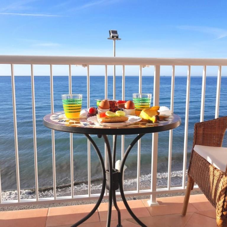 Apartment over torrecilla beach promenade - Apartamento con vistas al mar - 1