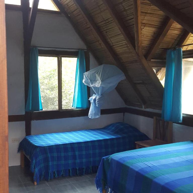 Las Cabañas de la Iguana - Habitación Cuádruple con baño privado externo - 5