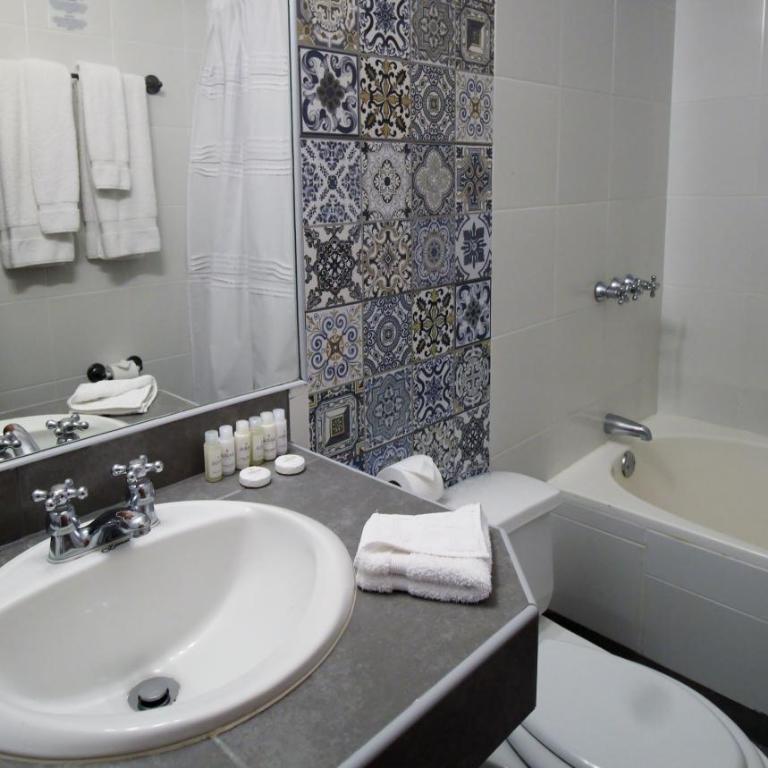 Hotel Antigua Miraflores - Habitación Colonial Triple - 4