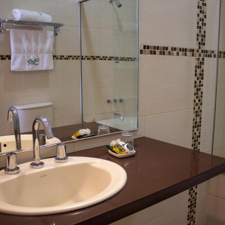 Hotel Victoria Plaza - Suite Deluxe - 13