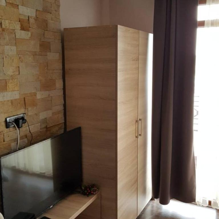 Apartment Simonida - Milmari M3 - Apartment with Mountain View - 3