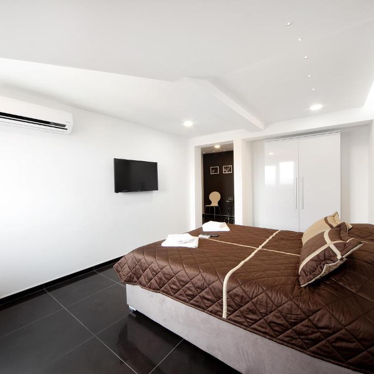 Agent Lux Apartments - Deluks Dvokrevetna Soba s Bračnim Krevetom (2 odrasle osobe + 1 dete) - 10