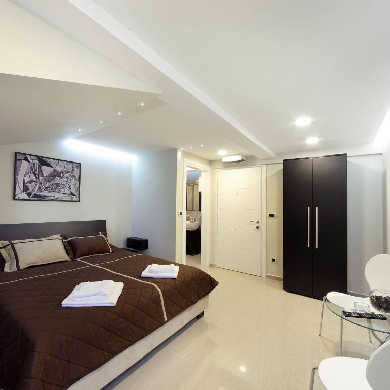 Agent Lux Apartments - Deluks Dvokrevetna Soba s Bračnim Krevetom (2 odrasle osobe + 1 dete) - 10