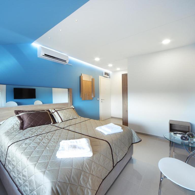 Agent Lux Apartments - Deluks Dvokrevetna Soba s Bračnim Krevetom (2 odrasle osobe + 1 dete) - 6