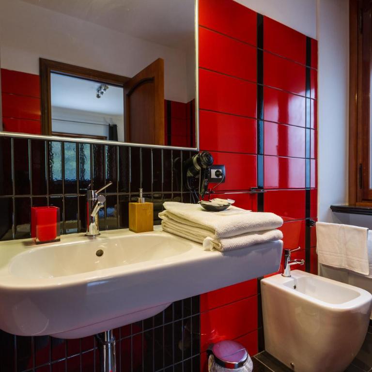 L'Angolo Cortese - Deluxe Double Room with Shower - 7