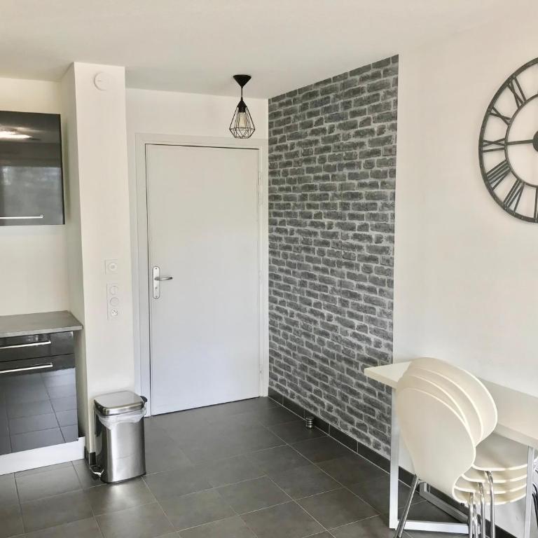 LeT2 Appartement Moderne avec Terrasse et Parking - Apartamento con terraza - 5