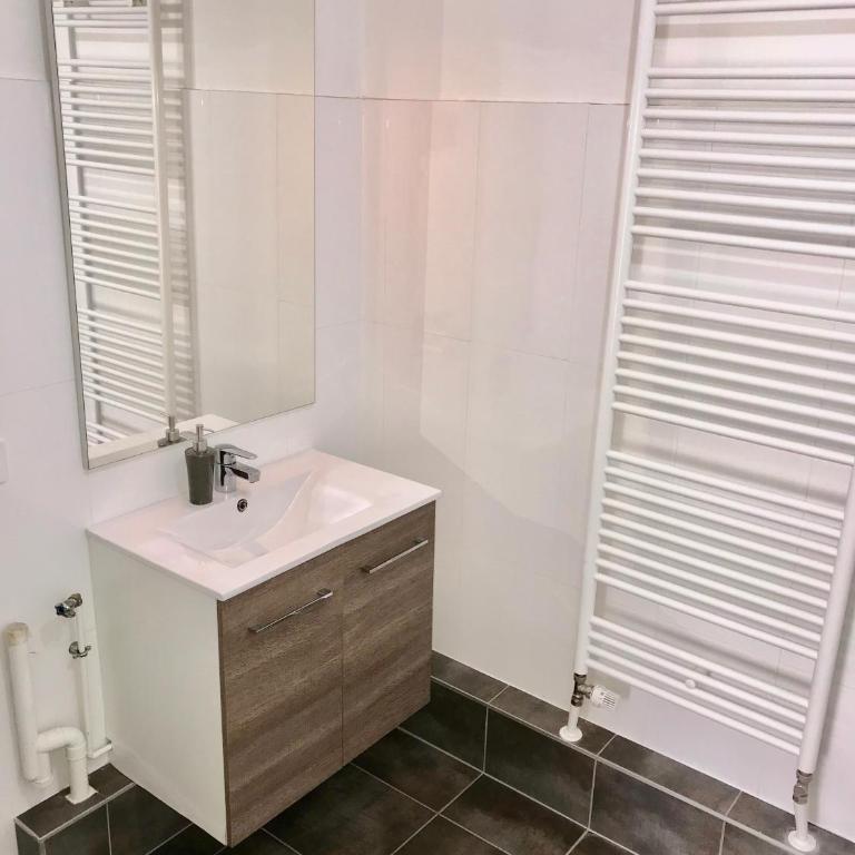 LeT2 Appartement Moderne avec Terrasse et Parking - Apartamento con terraza - 13