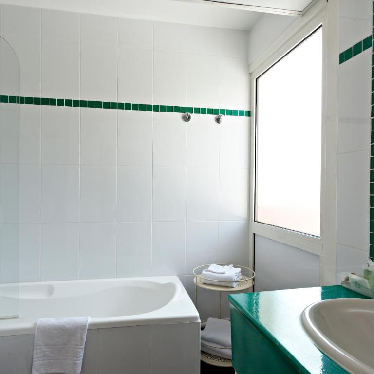 Best Western Astoria - Chambre Familiale avec Terrasse - 9