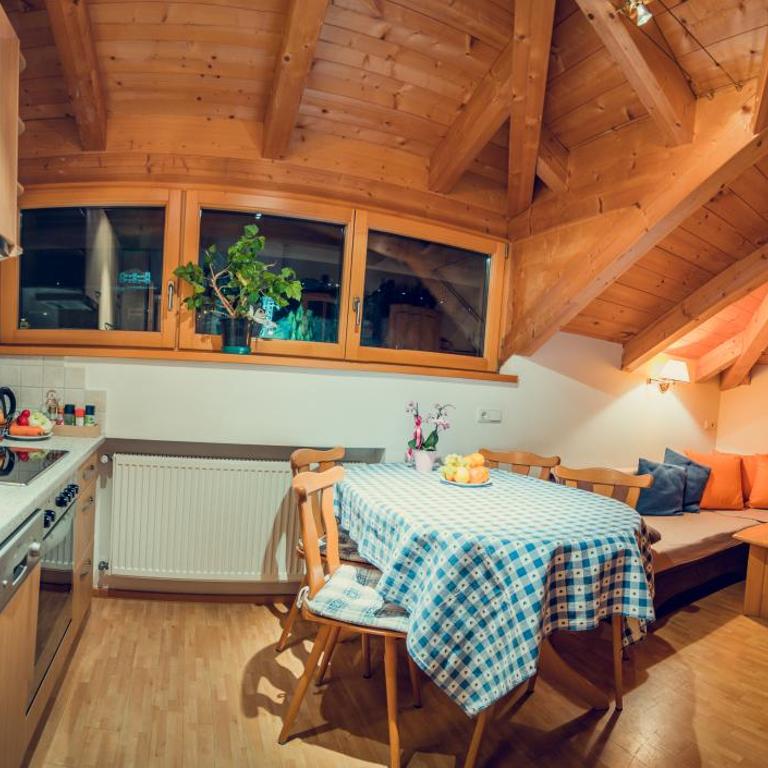 Appartements Tlusel - Comfort Two-Bedroom Apartment - 4