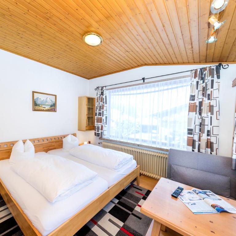 Appartements Haus Sonnenschein - Apartment mit 1 Schlafzimmer und privatem, externen WC - 2