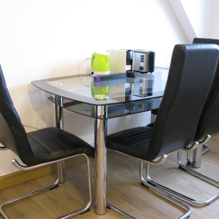 Messe-/Ferienwohnung - Appartamento con 2 Camere da Letto - Secondo Piano - 13