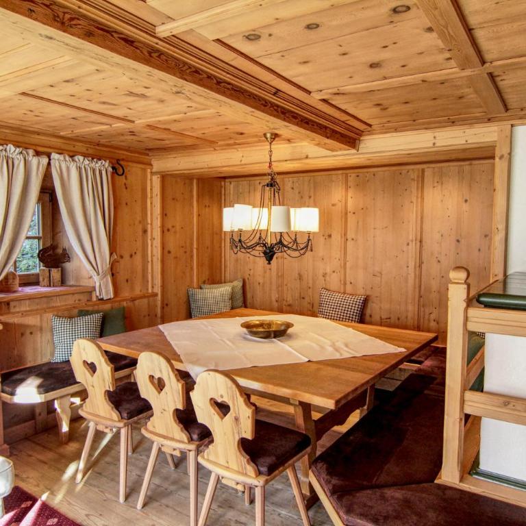 Chalet Dorfbäck - Chalet mit 6 Schlafzimmern und Terrasse - 25