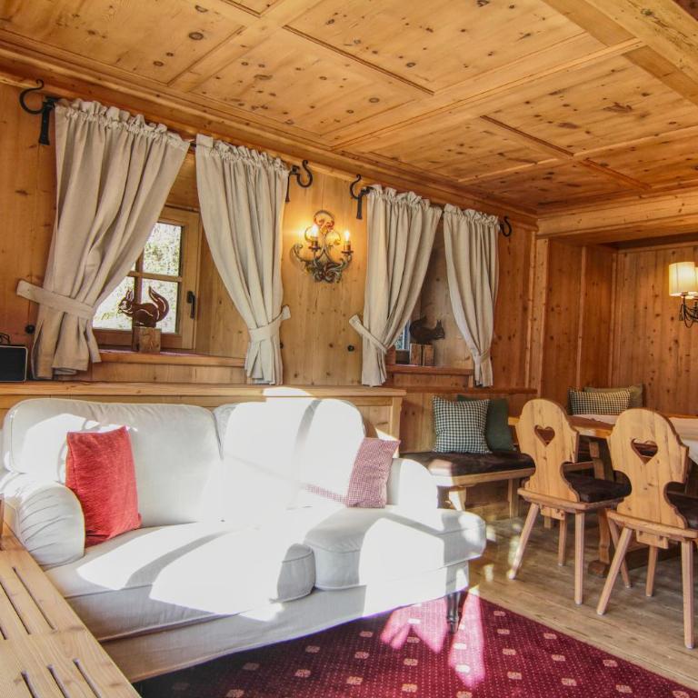 Chalet Dorfbäck - Chalet mit 6 Schlafzimmern und Terrasse - 23
