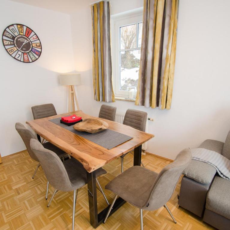 Apartments Summer & Winter Fun by All in One Apartments incl SUMMER CARD - Two-Bedroom Apartment - 4