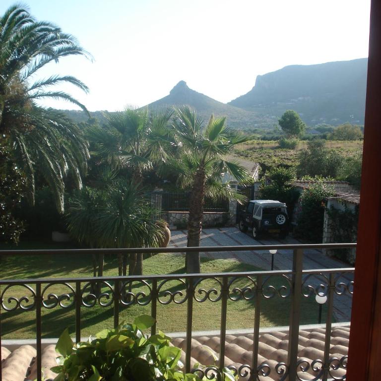 Villa Paloma - Villa with Private Pool - 4