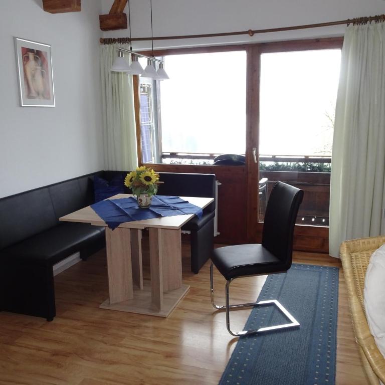 Gästehaus Eberle - Apartment mit 1 Schlafzimmer und Balkon - 8
