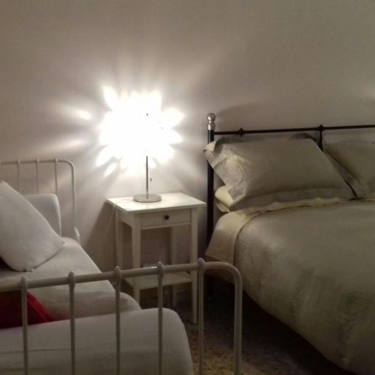 Boezio43B&B - Camera Tripla con Bagno in Comune - 8