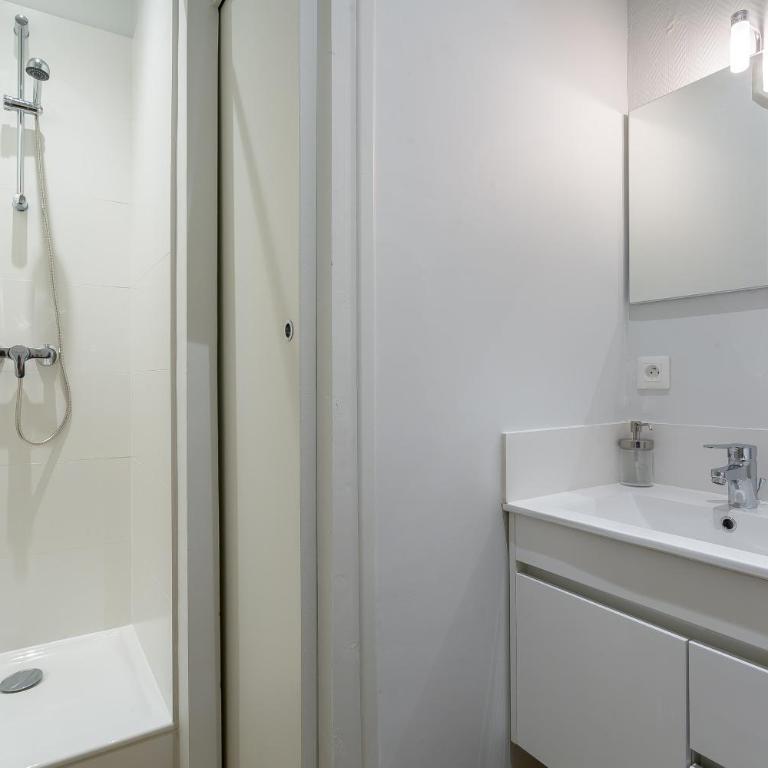 Jusquà 6 personnes au coeur du Vieux Lyon - Appartement - 20